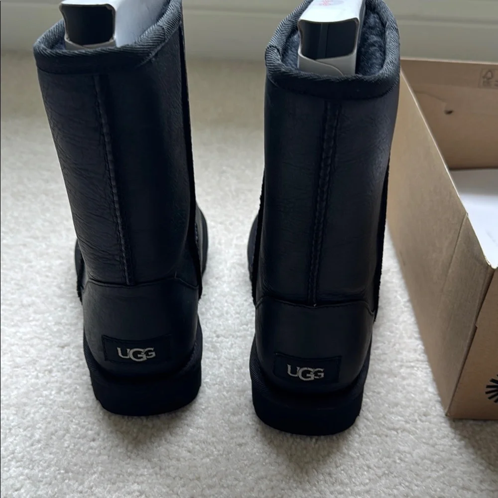 New UGG Black Classic Short Leather Boots 5 36 - Picture 3 of 7